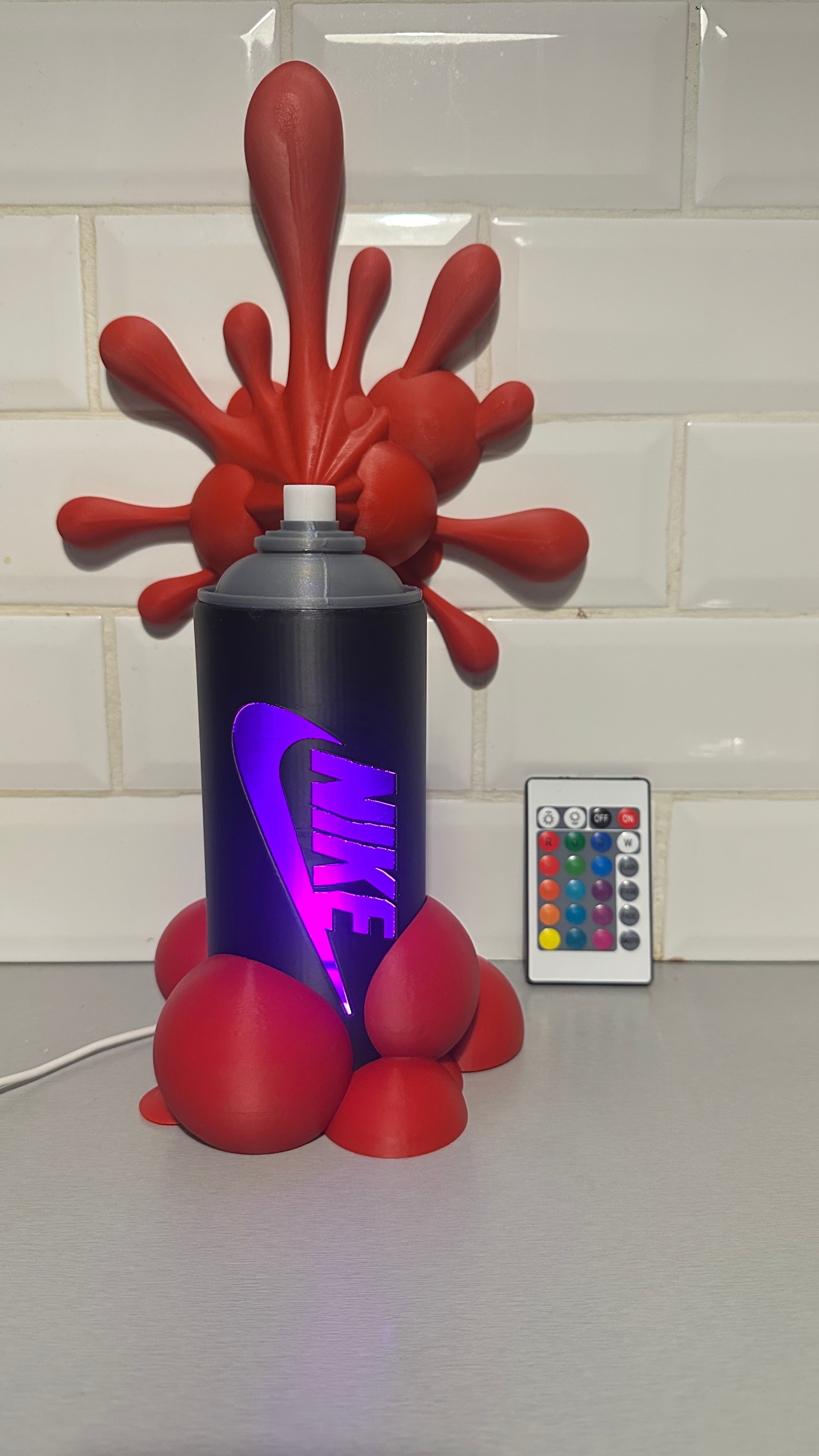 Lampe graf Nike style graffiti