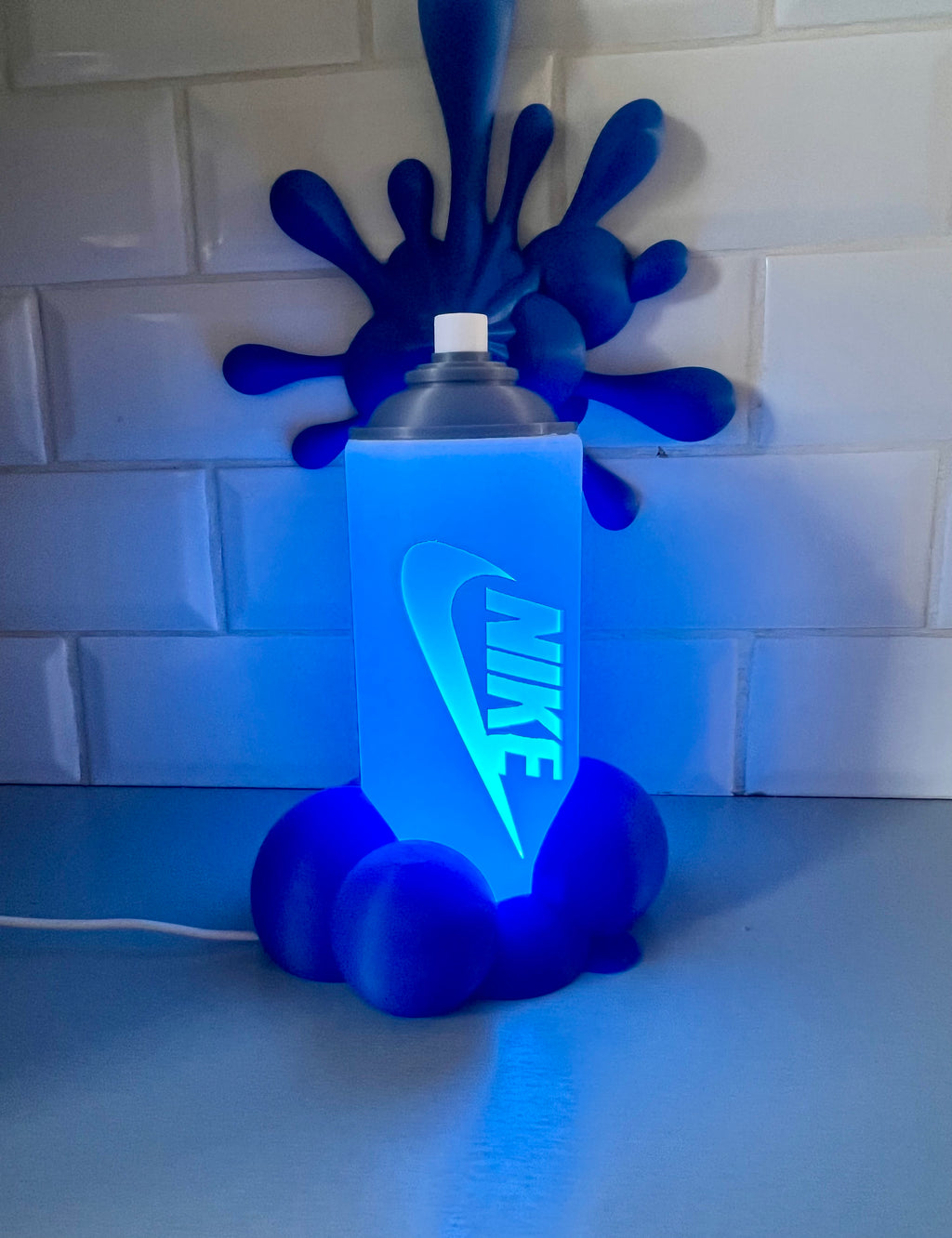 Lampe graf Nike style graffiti