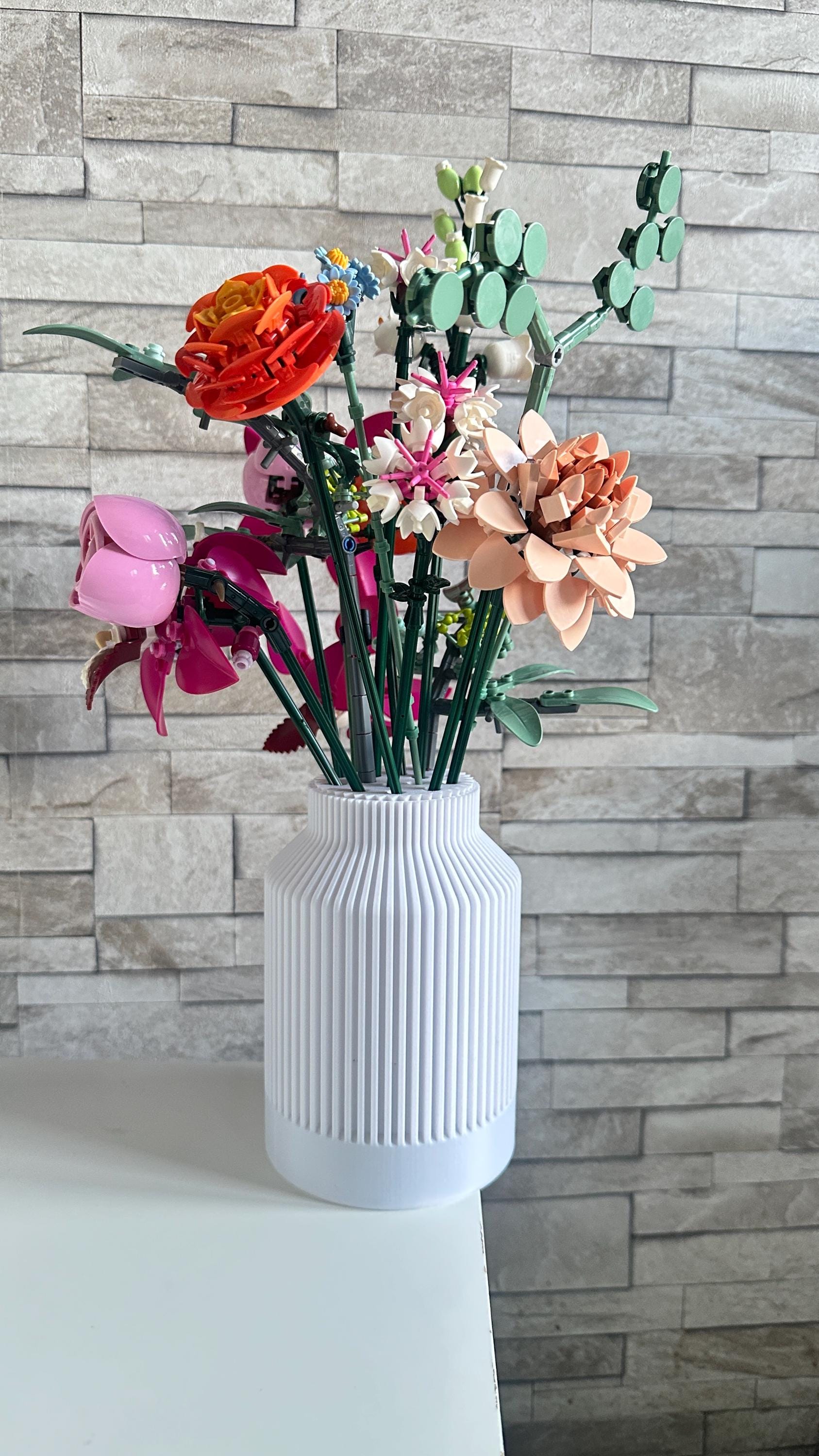 Joli vase n 6 pour LEGO Flowers Icons ou fleurs coupées – différents coloris