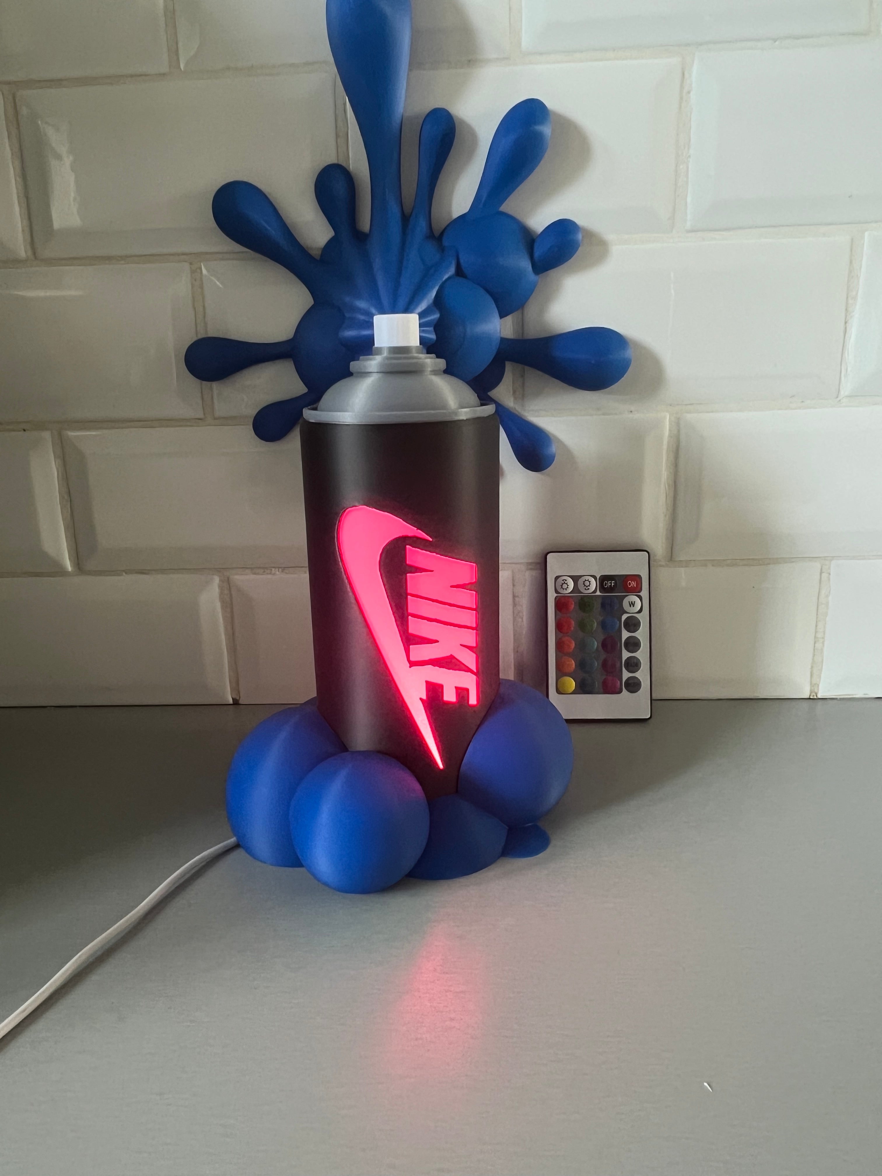 Lampe graf Nike style graffiti