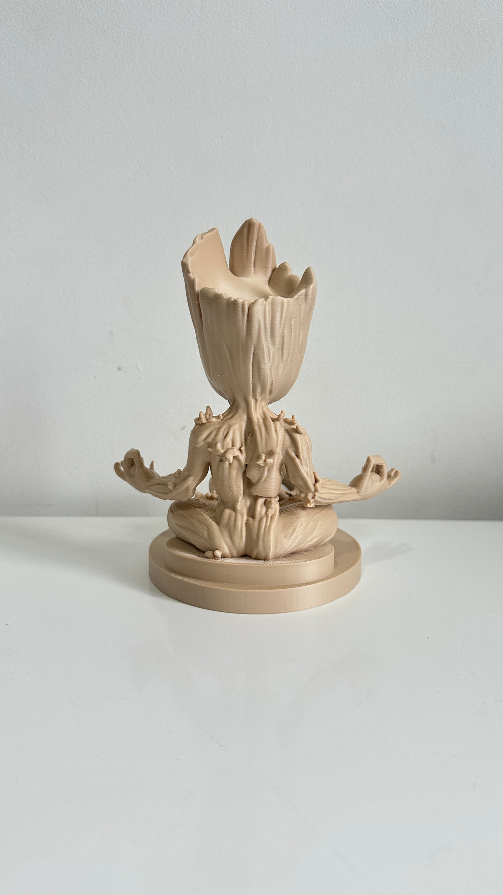 Figurine Groot zen avec bougie led