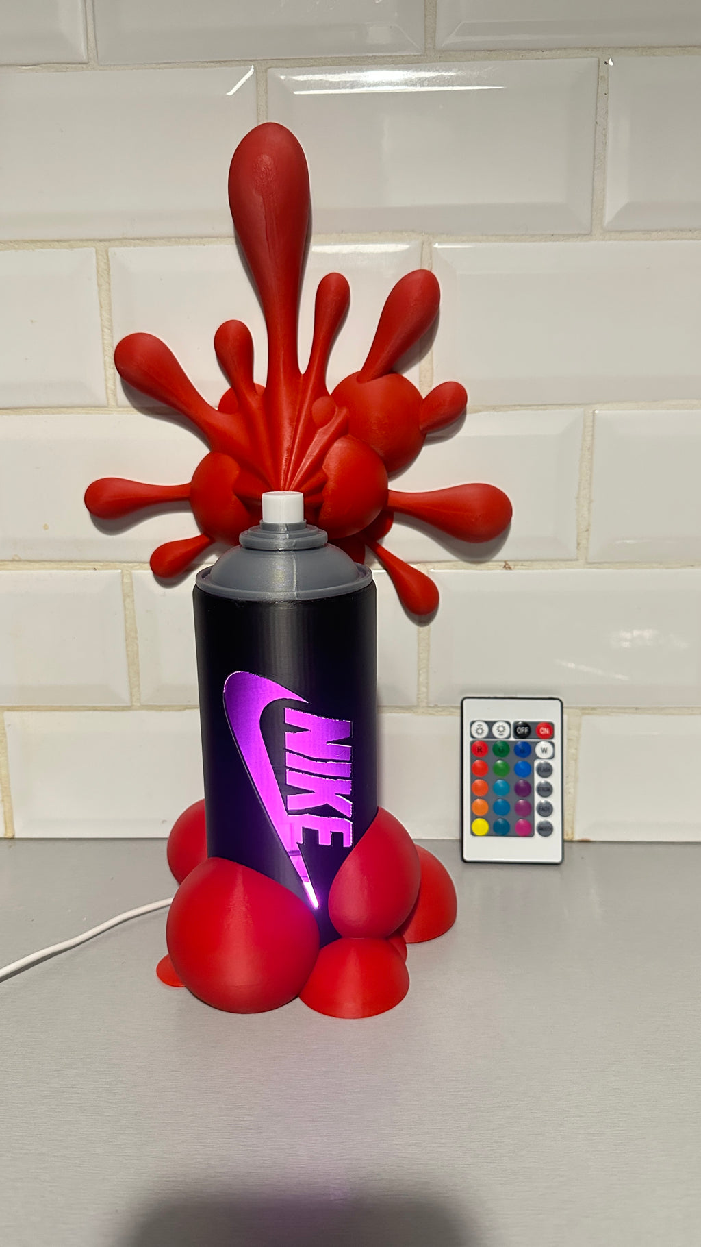 Lampe graf Nike style graffiti