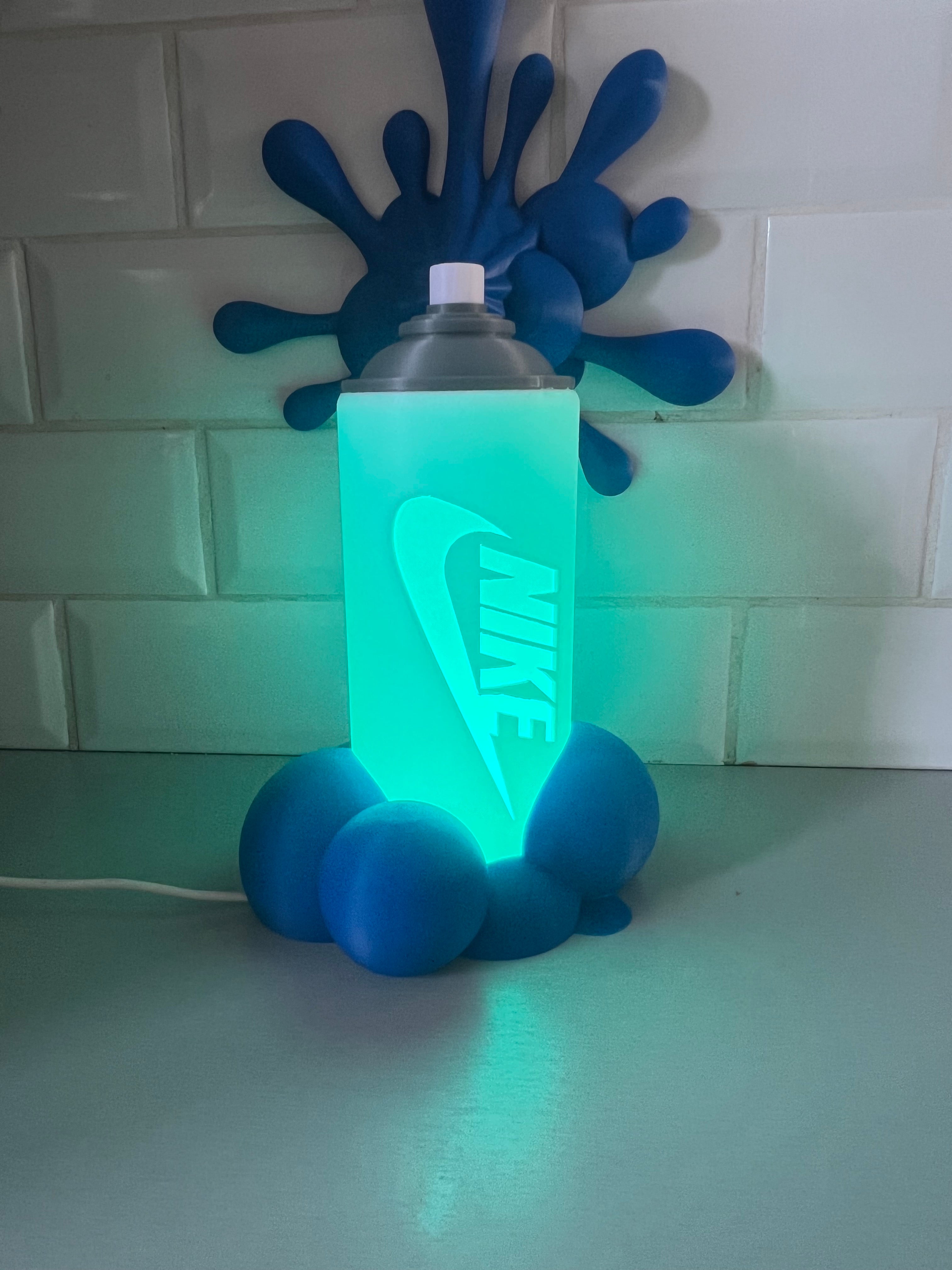 Lampe graf Nike style graffiti